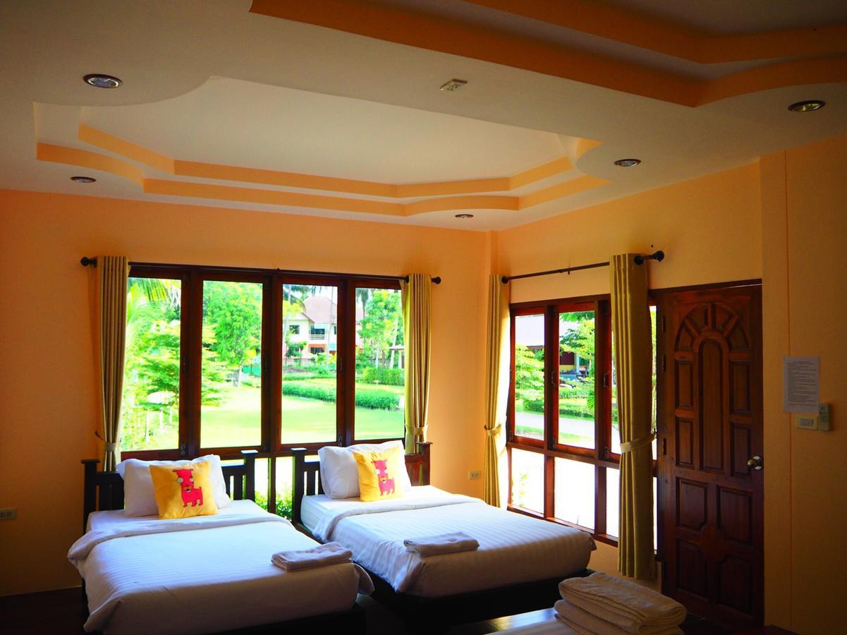 Hotel Bansuansiriwat à Ban Tak Extérieur photo